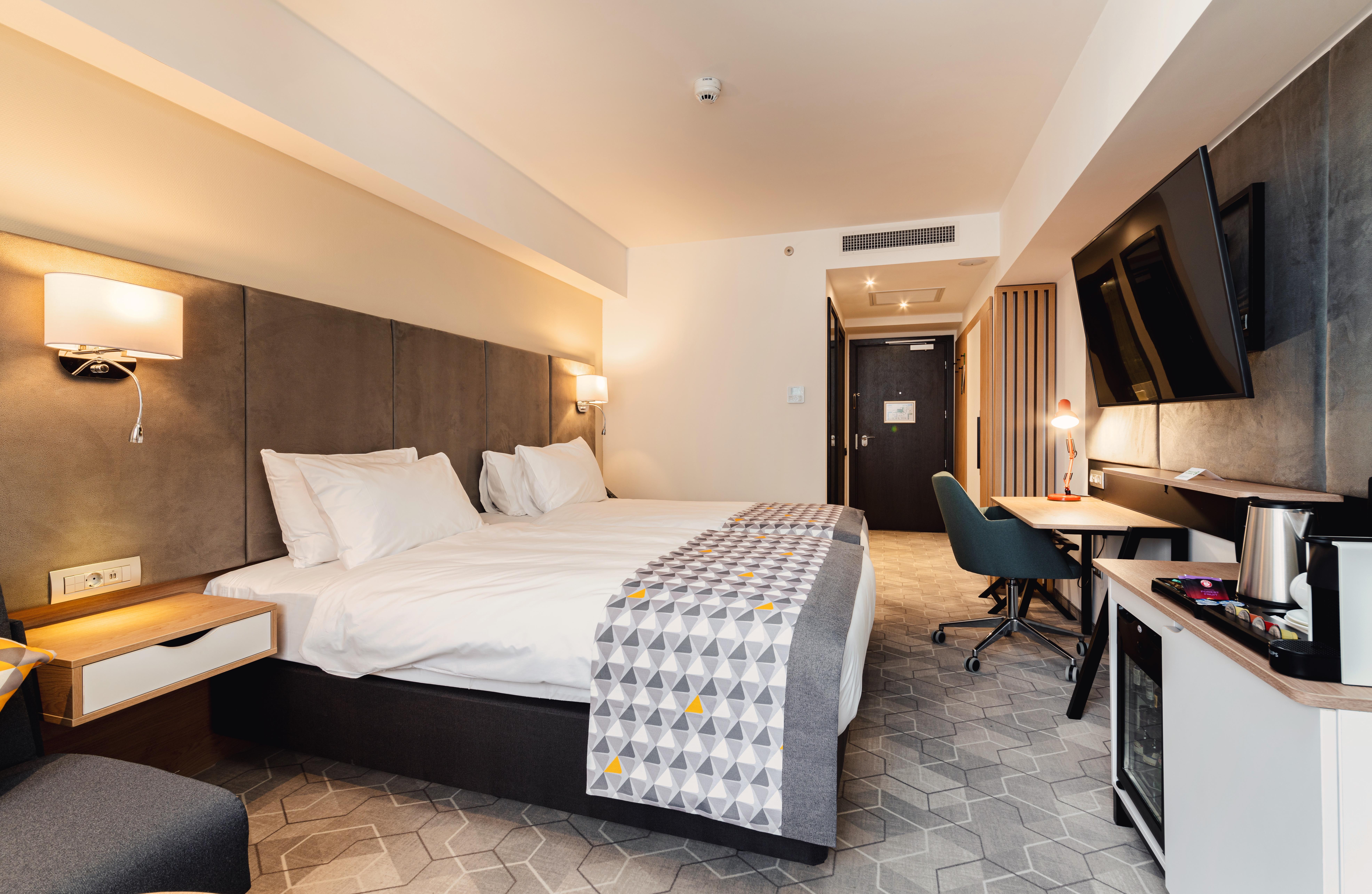 - Times, An Ihg