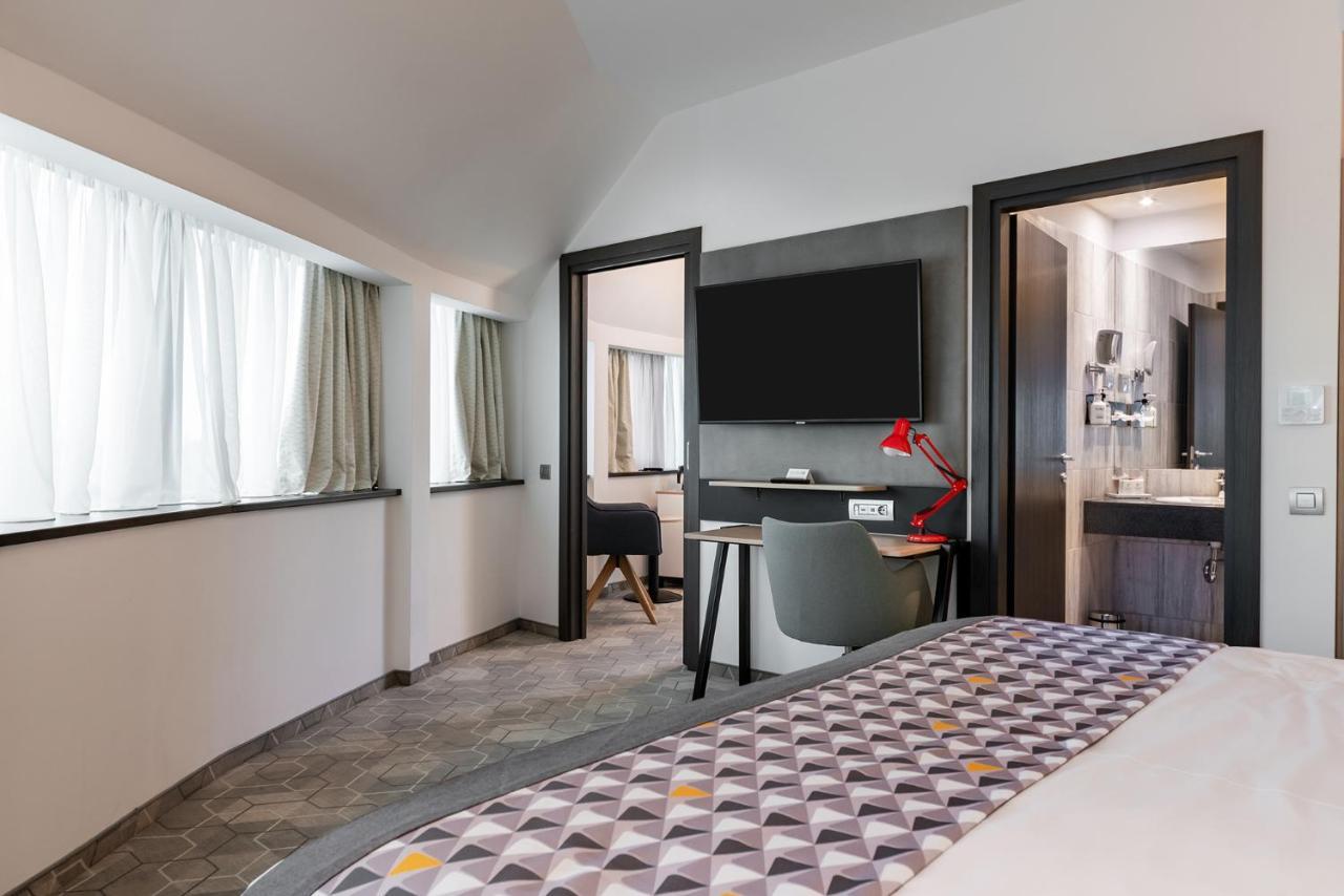 - Times, An Ihg Hotel